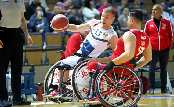 Thomas Böhme im Spiel gegen die Köln 99ers | Foto: Achim Dieckmann