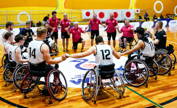 Teamkreis vor dem Viertelfinalspiel gegen den amtierenden Weltmeister Japan. | Foto: Andreas Hohl