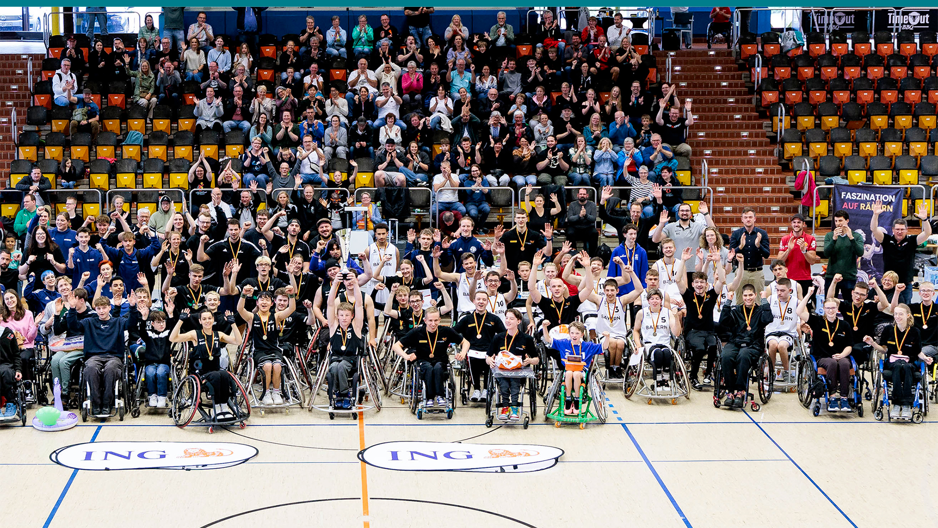 Die Teilnehmenden der DMJ in Warendorf. | Foto: Steffie Wunderl