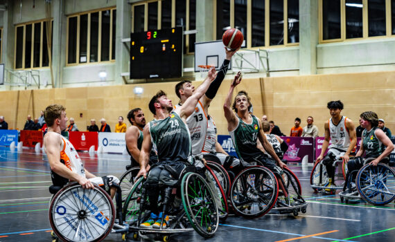 Szene aus dem Bundesligaspiel Hannover Unired gegen München Iguanas. | Foto: Philipp Sonnack