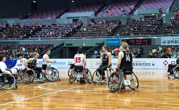 Die deutsche Rollstuhlbasketball-Nationalmannschaft vor dem Tippoff beim Osaka Cup 2026. | Foto: Privat
