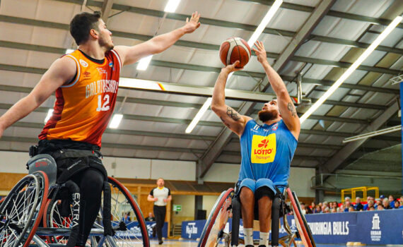 RSB-Akteur Jordi Ruiz (Nr. 11) in der Offensive im Spiel gegen Galatasaray. | Foto: Franzi Möller (Archiv)