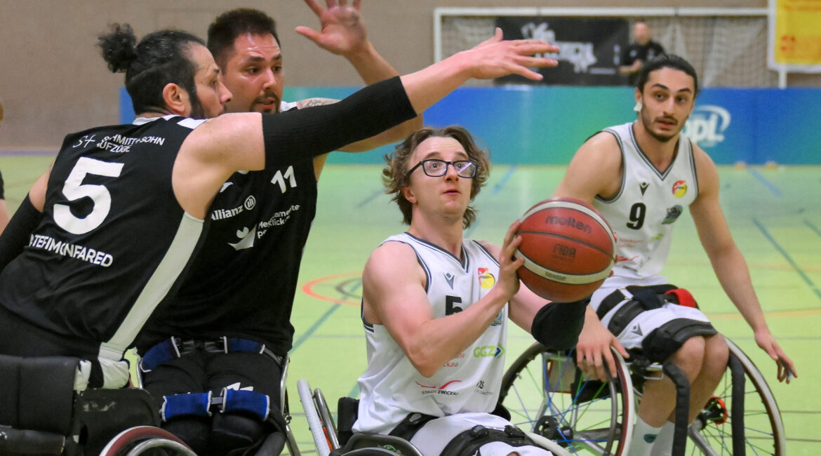 Lachlin Dalton (RB Zwickau) erzielte 39 Punkte für sein Team im Spiel gegen den RSV Bayreuth. | Foto: Bert Harzer/HARZER-PRESSEFOTO