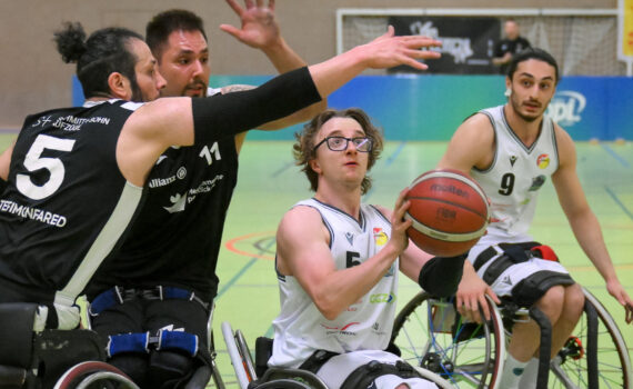 Lachlin Dalton (RB Zwickau) erzielte 39 Punkte für sein Team im Spiel gegen den RSV Bayreuth. | Foto: Bert Harzer/HARZER-PRESSEFOTO