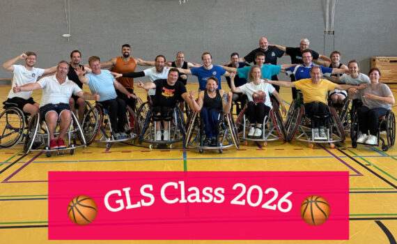 Die Teilnehmenden des Grundlagenschein Rollstuhlbasketball. | Foto: Privat