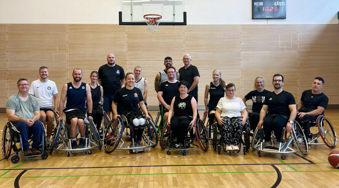 Gruppenphoto der Absolvent*innen der Trainer-C-Ausbildung in Lobbach. | Foto: Privat