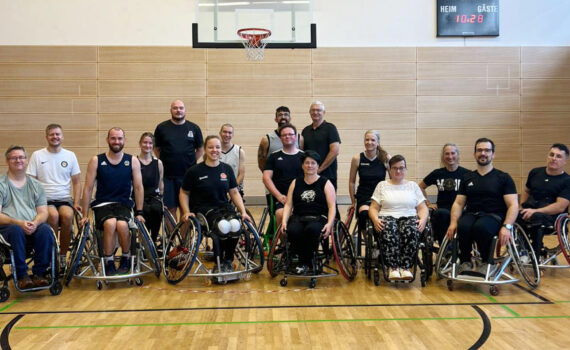 Gruppenphoto der Absolvent*innen der Trainer-C-Ausbildung in Lobbach. | Foto: Privat
